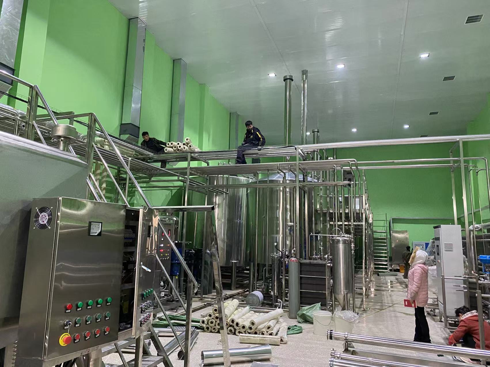 秦安精酿啤酒设备厂—精酿啤酒设备制造：传承工艺与创新科技的交融